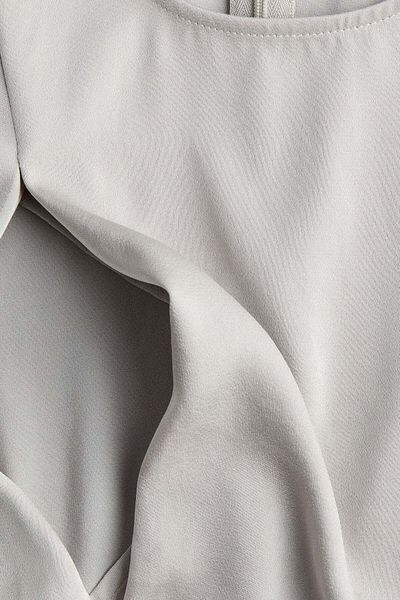 H&M فستان رضاعة ساتان من ماما