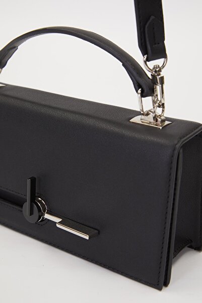 Levidor Siyah Çevirmeli Kilitli Omuz Çantası