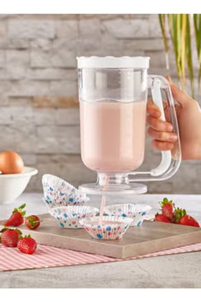 Qlüx Plastic Dough Distributor for Bakery and Pastry Purposes