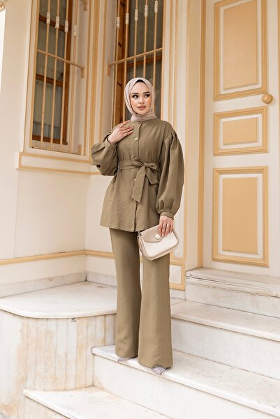 LOCCO Green Double Suit - Women's Coat with Pleat Detail and Belt