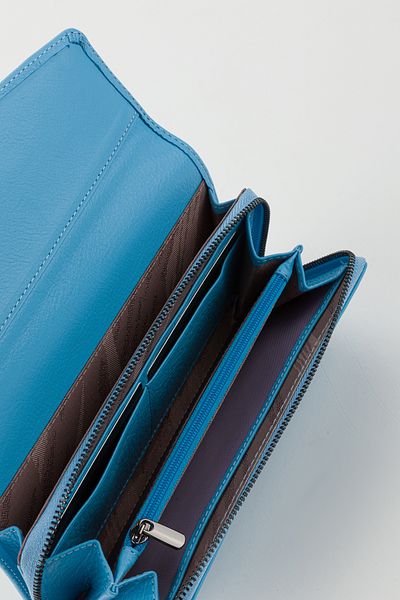 Fossil Boxed Genuine Leather Sky Blue Large Size Women's Hand Portfolio Card Holder Wallet