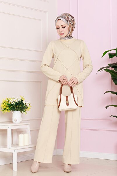 Sevitli طقم خيطين باللون البيج مع حجر أمامي