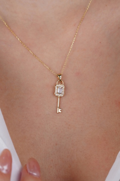 Arpaş Güzide 14 Ayar Altın Anahtar Kolye Ucu