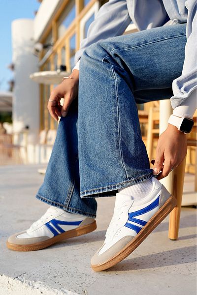 infinite8 Men's and Women's Unisex Striped Sneaker Sports Shoes 5004