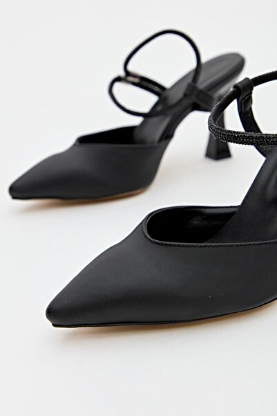 Hayati Arman Women's Heeled Top Strap Evening Dress Shoes Black