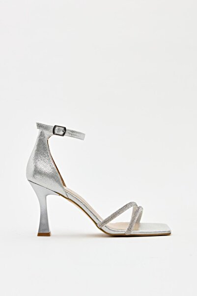 Hayati Arman Women's Two Band Evening Dress Shoes Lame