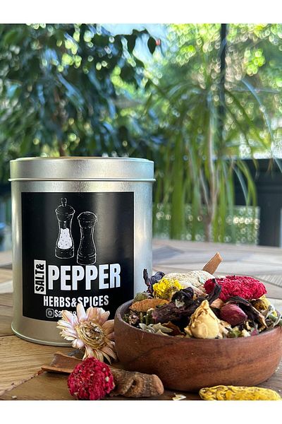 Salt & Pepper 175Gr Luxury Winter Tea Set - Gift Included (Tea Box)