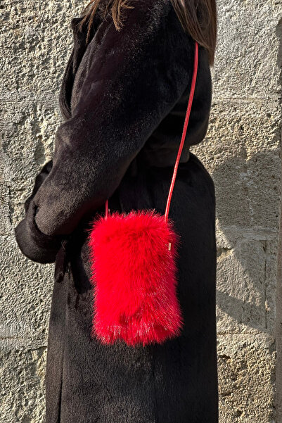 Mollycrush Geantă roșie de pluș pentru femei |   Model de poștaș din blană