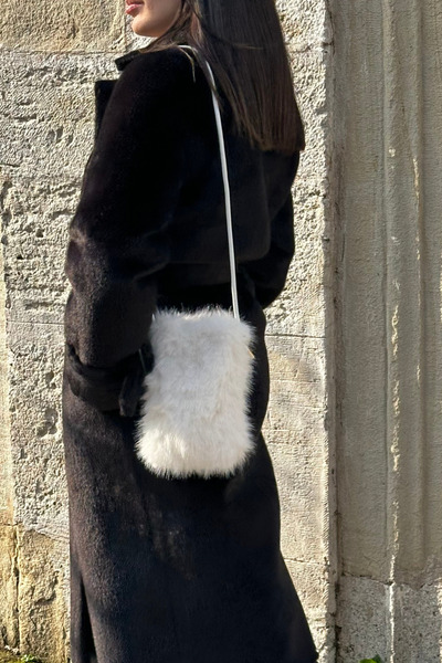 Mollycrush Γυναικεία βελούδινη λευκή τσάντα με λουράκι |   Μοντέλο Γούνινου Τ...