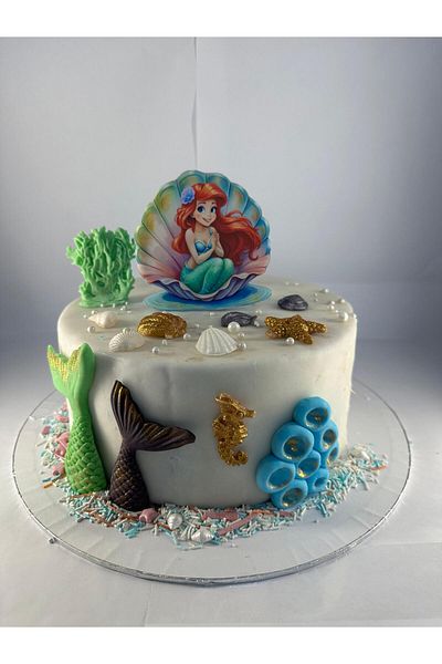 by şeyda palancı Figures from Sugar Dough and Mermaid Edible Print Figure