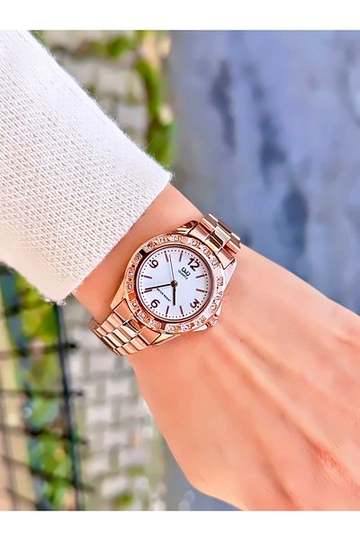 Q&Q Qq Metal Band Women Wristwatch 3 Atm Waterproof