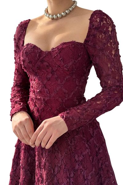 Moda Amore Homecoming and Prom Dress - Lace Design Sweetheart Neckline Long Sleeve Mini Length Women's Dress 161