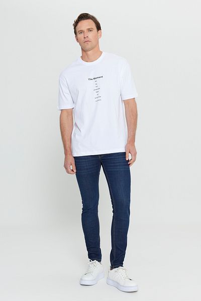 AC&Co / Altınyıldız Classics Men's Off-White Long Fit Slim Fit Crew Neck 100% Cotton Printed T-Shirt