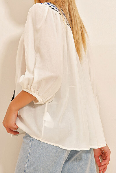 VAGGON Bluză de damă, albă, cu gât barcă, cu șireturi, țesute brodate