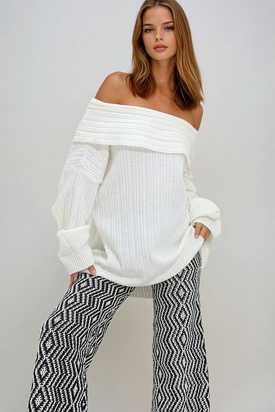 VAGGON Women's Ecru Madonna Collar Ribbed Oversize Sweater