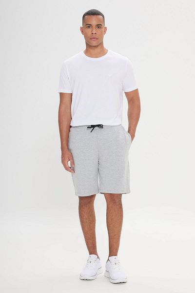 AC&Co / Altınyıldız Classics Hellgraue Melange-Standard-Passform für Herren, bequeme, sportliche Strickshorts für den Alltag