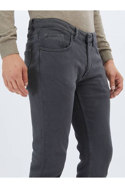 Kip Woven Slim Fit Casual Cotton Blend Trousers