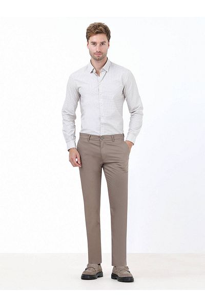 Kip Lässige, gewebte Hose aus Baumwollmischung im Slim Fit