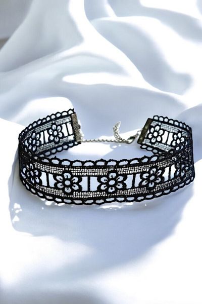 PETEK AKSESUAR Gothic Black Lace Guipure Choker Necklace