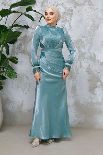 Neva Style Feather Detailed Green Hijab Evening Dress 50481Cy