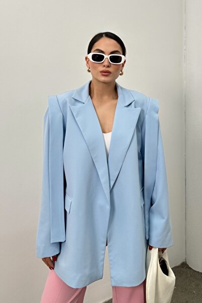 msm fashion Jachetă oversize pentru femei - cu curea și detaliu pe umeri