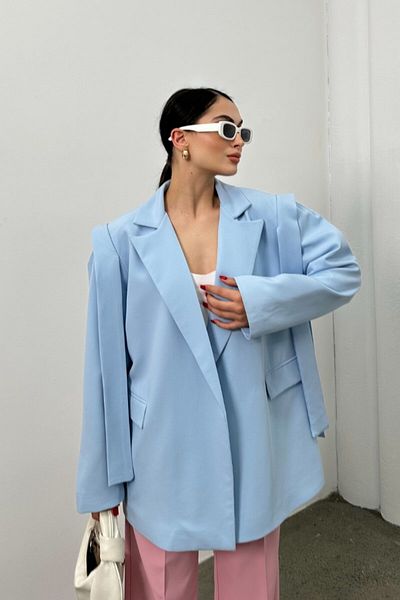 msm fashion Jachetă oversize pentru femei - cu curea și detaliu pe umeri