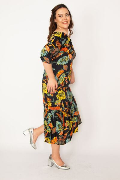 Şans Γυναικείο φόρεμα από ύφασμα βισκόζης με ελαστικό στρίφωμα πολύχρωμο γιακά μεγάλου μεγέθους 65n33188