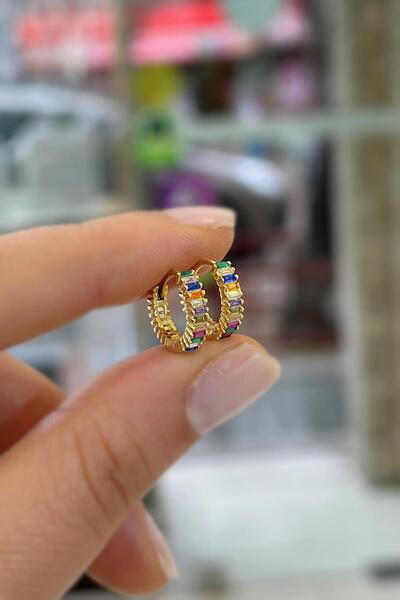 Erer Gümüş Gümüş renkli baget taşlı 9 mm küpe hr1512z3