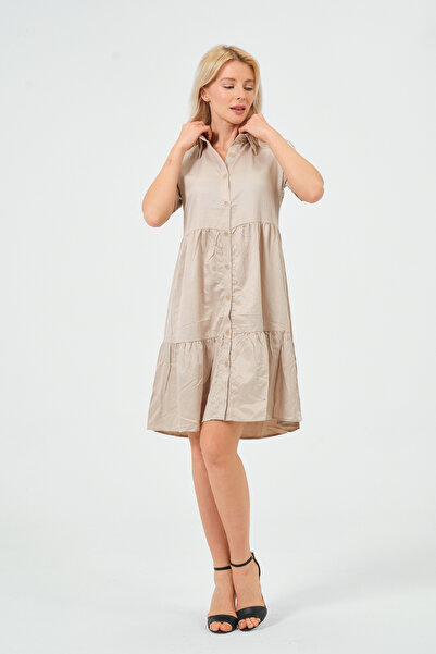 Rich Γυναικείο κοντομάνικο φόρεμα με λαιμόκοψη με κουμπιά