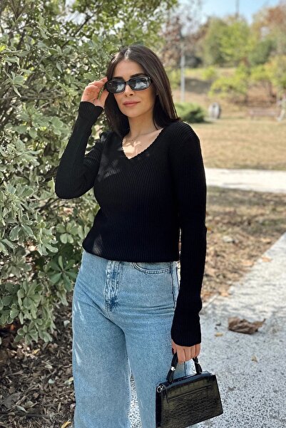 NEW LAVİVA Γυναικείο μαύρο λαιμόκοψη V, μακρύ μανίκι, φόρμα που κάθεται στο σ...