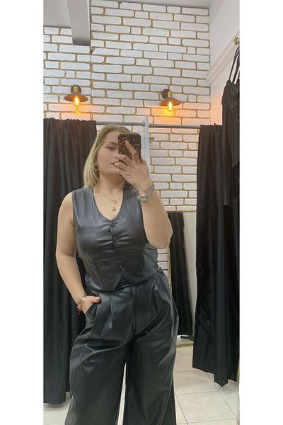 TUBA TOPTAŞ Leather Vest