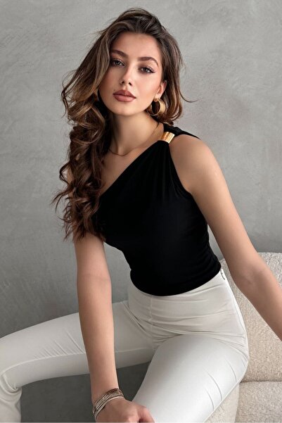 02Lady Fashion Bluză neagră cu un umăr