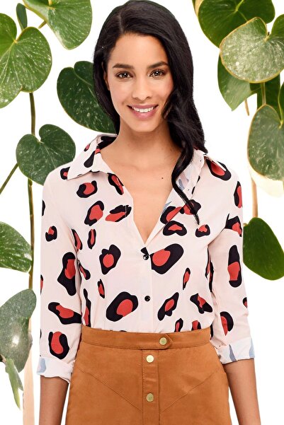 Juuuj Дамска блуза в цвят екрю с леопардов принт, класическа яка, дълъг ръкав, редовна кройка, стандартна дължина