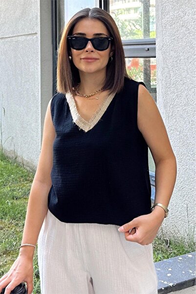 Juuuj Μαύρο άχυρο με λεπτομέρεια V-λαιμόκοψη, εισαγόμενο ύφασμα μουσελίνας, β...