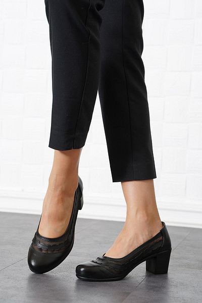 Moda Pie Pantofi cu pană Sepera Stripe Tulle pentru damă, cu dungi negre