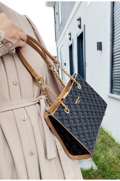 Cacharel Original Cacharel Shoulder Bag Hand and Shoulder Bag with Chain Accessories