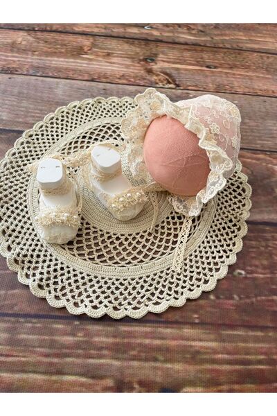 Butik طفلة كريم الدانتيل قبعة والجوارب