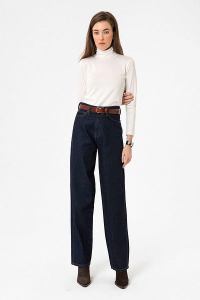 Antioch White Women's High-Top Knitwear Sweater