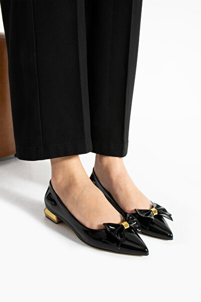 Güllü Shoes Balerini din piele neagră – Detaliu auriu, decorat cu fundă, talp...