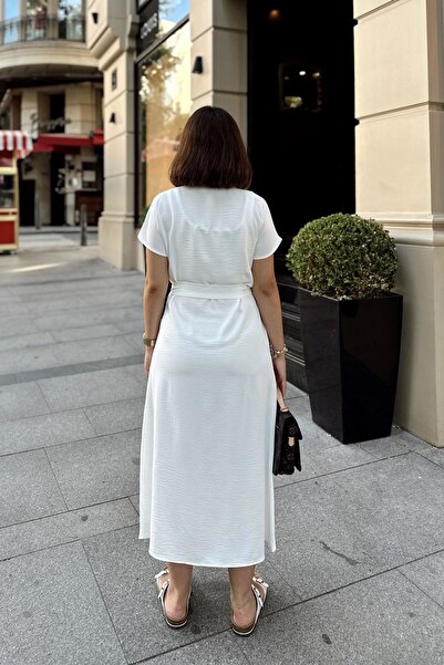 Juuuj Λευκό κοντό μανίκι, γιακάς πουκάμισου, μονόχρωμο σχέδιο, διπλή τσέπη, ύφασμα Aerobin, μάξι φόρεμα με ζώνη