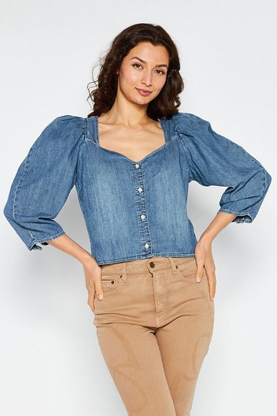 Levi's بلوزة نسائية مغسولة بأكمام 3/4 ورقبة على شكل حرف V، باللون الأزرق