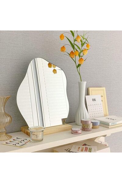 fulina Cloud-shaped Makeup Mirror, with Stand, Minimal Spaces, lightweight and clear, Suitable for makeup