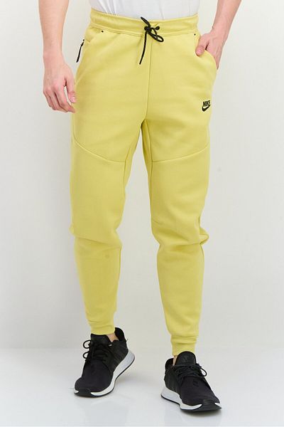 Nike Men Slim Fit Taper Leg Regular Length Training Sweatpants, Yellow