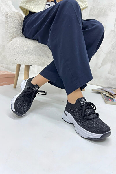 inizio Чорні трикотажні жіночі кросівки GD4444