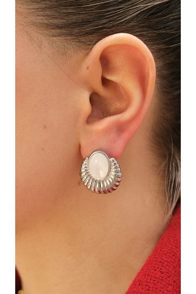 Jerie Gold Vintage Look Serrated Plate Mother of Pearl Steel Earrings