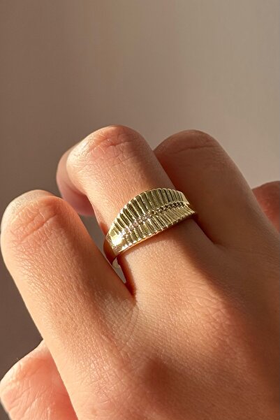 Beca Atelier أوراق الذهب الدائري