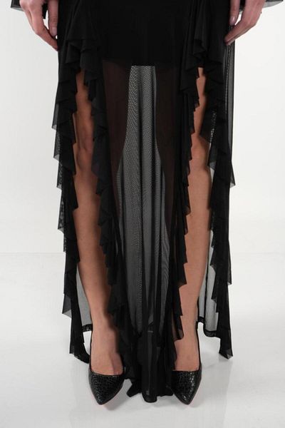 YONEZ MODA Tassel Detailed Low-Cut Dress