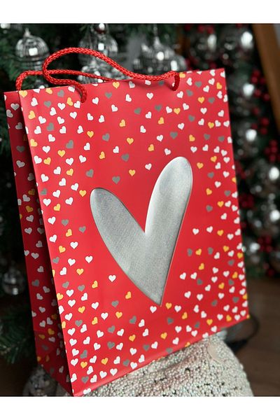 QUEEN AKSESUAR Red Luxury Large Shiny Leaf - Heart Decorated Patterned Rope Hanging Gift Bag