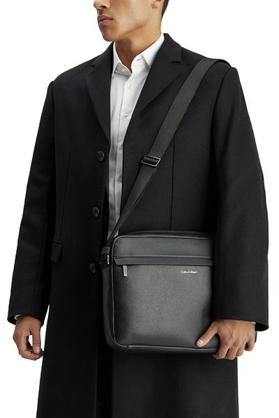 Calvin Klein CK MUST MESSENGER
