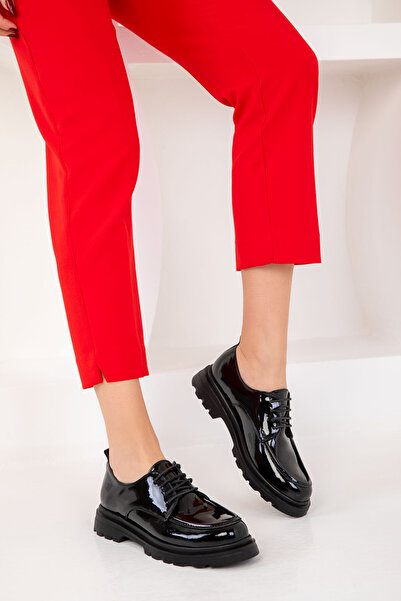 SOHO Черни лачени дамски ежедневни обувки 20205